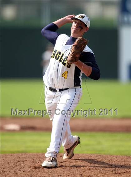 Thumbnail 2 in Wayne @ Batavia (Section V Class A Quarterfinal) photogallery.