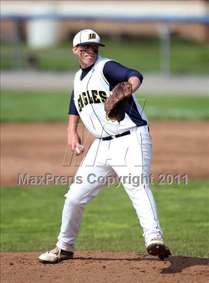 Thumbnail 2 in Wayne @ Batavia (Section V Class A Quarterfinal) photogallery.