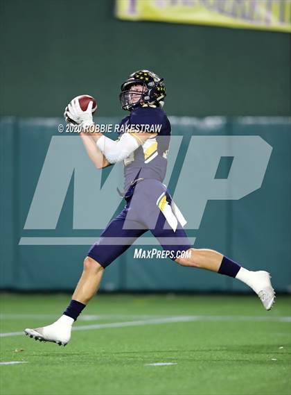 Thumbnail 1 in Argyle vs. Stephenville (UIL 4A D1 Area) photogallery.