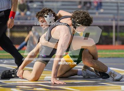 Thumbnail 3 in Red Bank Catholic vs Point Pleasant Boro photogallery.