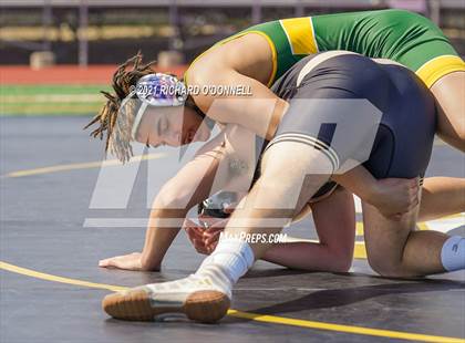 Thumbnail 2 in Red Bank Catholic vs Point Pleasant Boro photogallery.