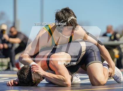 Thumbnail 2 in Red Bank Catholic vs Point Pleasant Boro photogallery.