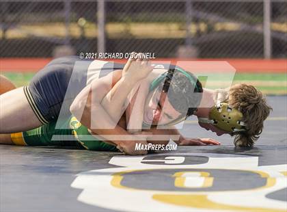 Thumbnail 1 in Red Bank Catholic vs Point Pleasant Boro photogallery.