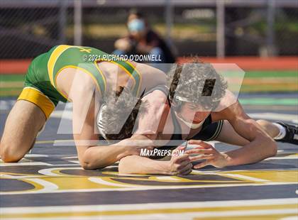 Thumbnail 2 in Red Bank Catholic vs Point Pleasant Boro photogallery.