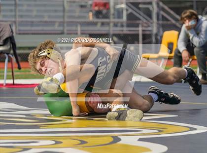 Thumbnail 3 in Red Bank Catholic vs Point Pleasant Boro photogallery.