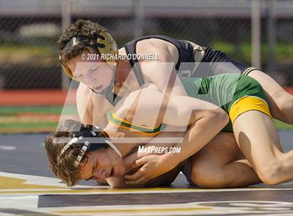Thumbnail 2 in Red Bank Catholic vs Point Pleasant Boro photogallery.