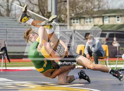Thumbnail 1 in Red Bank Catholic vs Point Pleasant Boro photogallery.