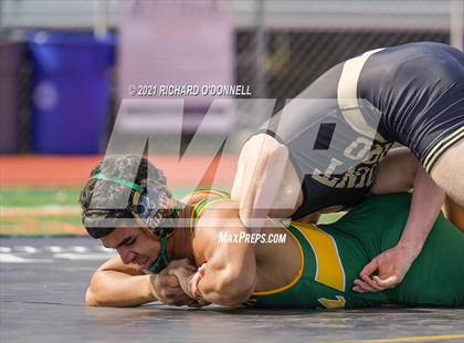 Thumbnail 3 in Red Bank Catholic vs Point Pleasant Boro photogallery.