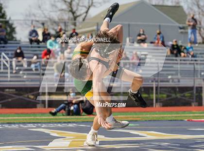 Thumbnail 2 in Red Bank Catholic vs Point Pleasant Boro photogallery.