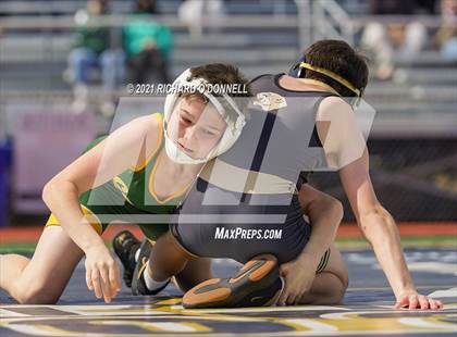 Thumbnail 3 in Red Bank Catholic vs Point Pleasant Boro photogallery.