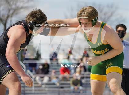Thumbnail 3 in Red Bank Catholic vs Point Pleasant Boro photogallery.