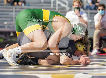 Thumbnail 2 in Red Bank Catholic vs Point Pleasant Boro photogallery.