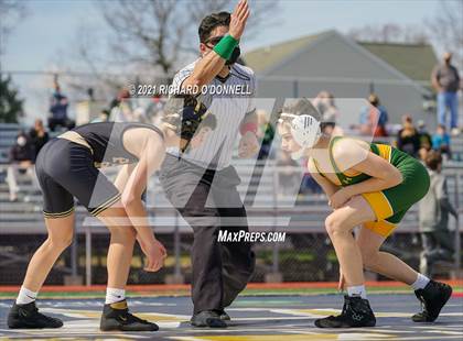 Thumbnail 2 in Red Bank Catholic vs Point Pleasant Boro photogallery.