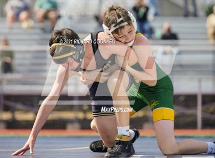 Thumbnail 2 in Red Bank Catholic vs Point Pleasant Boro photogallery.
