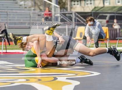 Thumbnail 2 in Red Bank Catholic vs Point Pleasant Boro photogallery.