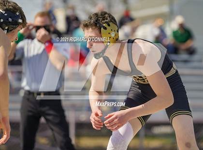 Thumbnail 3 in Red Bank Catholic vs Point Pleasant Boro photogallery.