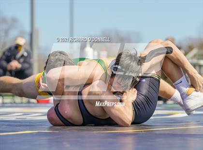 Thumbnail 1 in Red Bank Catholic vs Point Pleasant Boro photogallery.