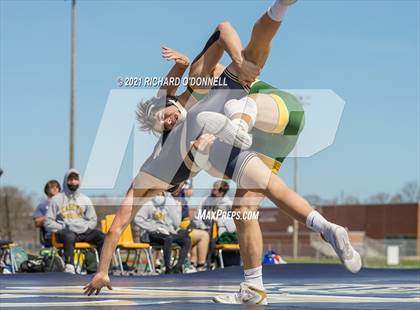 Thumbnail 1 in Red Bank Catholic vs Point Pleasant Boro photogallery.