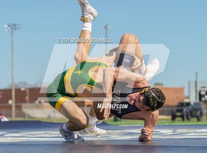 Thumbnail 1 in Red Bank Catholic vs Point Pleasant Boro photogallery.
