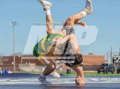 Thumbnail 3 in Red Bank Catholic vs Point Pleasant Boro photogallery.