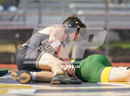 Thumbnail 2 in Red Bank Catholic vs Point Pleasant Boro photogallery.