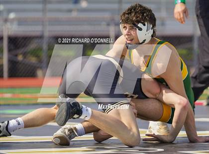 Thumbnail 2 in Red Bank Catholic vs Point Pleasant Boro photogallery.