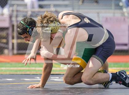 Thumbnail 2 in Red Bank Catholic vs Point Pleasant Boro photogallery.