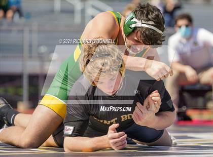 Thumbnail 3 in Red Bank Catholic vs Point Pleasant Boro photogallery.