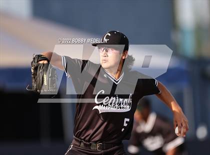 Thumbnail 3 in Central vs. Clovis East (CIF Central Section DII Championships) photogallery.