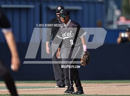 Thumbnail 2 in Central vs. Clovis East (CIF Central Section DII Championships) photogallery.
