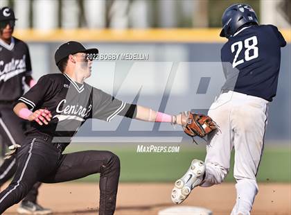 Thumbnail 1 in Central vs. Clovis East (CIF Central Section DII Championships) photogallery.