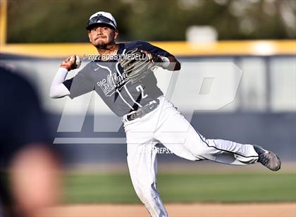 Thumbnail 1 in Central vs. Clovis East (CIF Central Section DII Championships) photogallery.