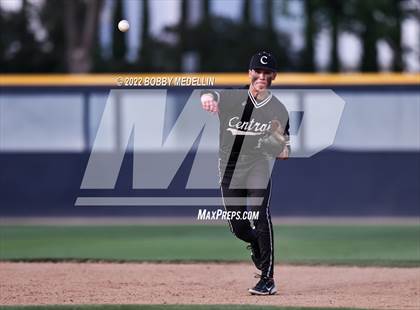 Thumbnail 2 in Central vs. Clovis East (CIF Central Section DII Championships) photogallery.