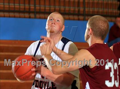 Thumbnail 3 in South-Doyle vs Alcoa (Kroger Thanksgiving Classic) photogallery.