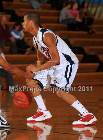 Thumbnail 3 in South-Doyle vs Alcoa (Kroger Thanksgiving Classic) photogallery.