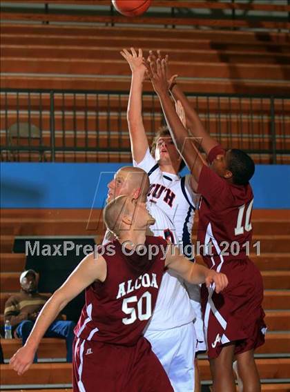 Thumbnail 1 in South-Doyle vs Alcoa (Kroger Thanksgiving Classic) photogallery.