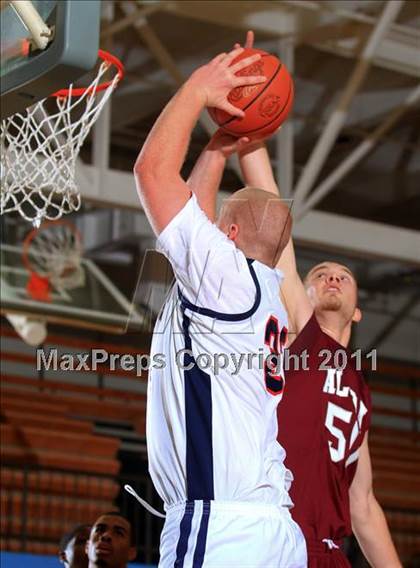 Thumbnail 1 in South-Doyle vs Alcoa (Kroger Thanksgiving Classic) photogallery.