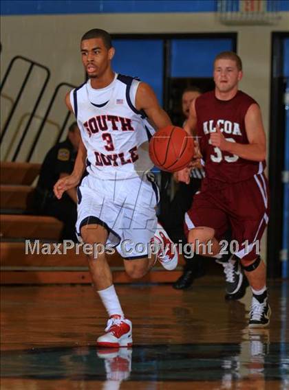 Thumbnail 1 in South-Doyle vs Alcoa (Kroger Thanksgiving Classic) photogallery.
