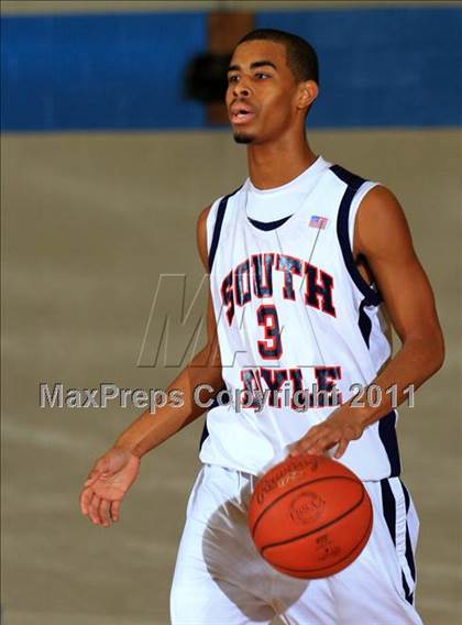 Thumbnail 2 in South-Doyle vs Alcoa (Kroger Thanksgiving Classic) photogallery.