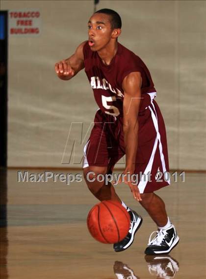 Thumbnail 2 in South-Doyle vs Alcoa (Kroger Thanksgiving Classic) photogallery.