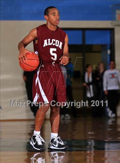 Thumbnail 2 in South-Doyle vs Alcoa (Kroger Thanksgiving Classic) photogallery.
