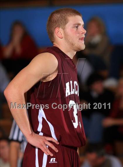 Thumbnail 2 in South-Doyle vs Alcoa (Kroger Thanksgiving Classic) photogallery.