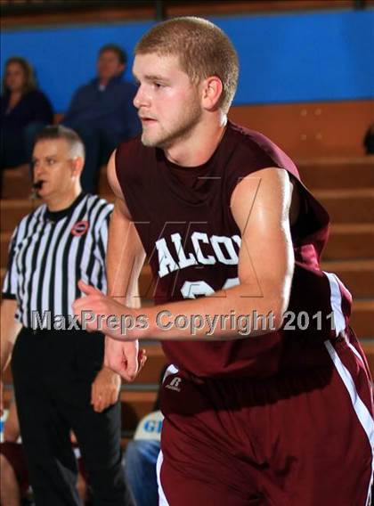 Thumbnail 3 in South-Doyle vs Alcoa (Kroger Thanksgiving Classic) photogallery.