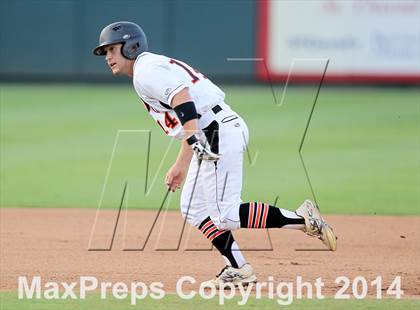 Thumbnail 3 in Victoria East vs. Aledo (UIL 4A Final) photogallery.
