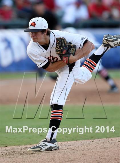 Thumbnail 2 in Victoria East vs. Aledo (UIL 4A Final) photogallery.