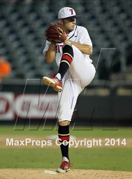 Thumbnail 3 in Victoria East vs. Aledo (UIL 4A Final) photogallery.