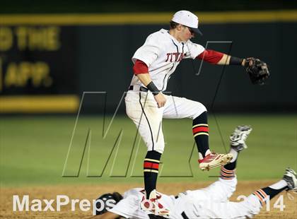 Thumbnail 3 in Victoria East vs. Aledo (UIL 4A Final) photogallery.