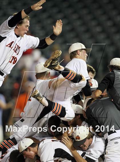 Thumbnail 2 in Victoria East vs. Aledo (UIL 4A Final) photogallery.