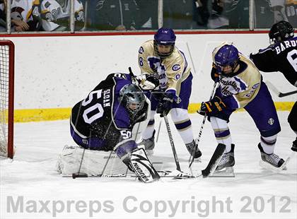 Thumbnail 3 in Fort Zumwalt West vs. Christian Brothers photogallery.