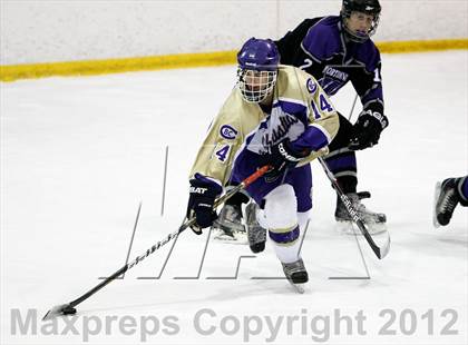 Thumbnail 2 in Fort Zumwalt West vs. Christian Brothers photogallery.